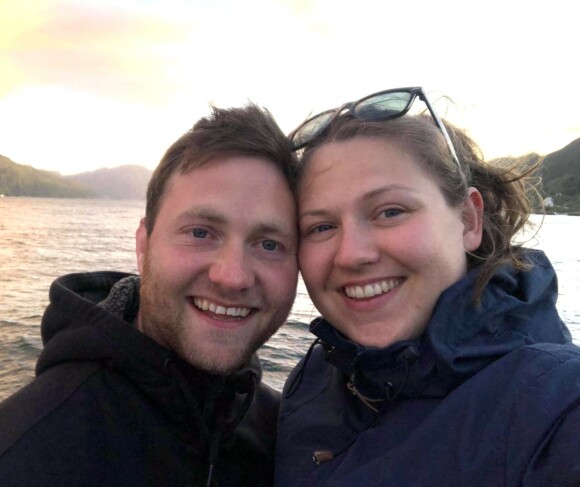 FANT TONEN: Ida Eriksmoen og Jørgen Bekken fant tonen med hverandre etter endt innspilling av «Jakten på kjærligheten» i fjor. Foto: Privat FANT TONEN: Ida Eriksmoen og Jørgen Bekken fant tonen med hverandre etter endt innspilling av «Jakten på kjærligheten» i fjor. Foto: Privat