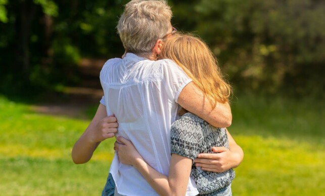 SAMMEN IGJEN: Barnebarna kan igjen være ute i naturen med bestemor. SAMMEN IGJEN: Barnebarna kan igjen være ute i naturen med bestemor.