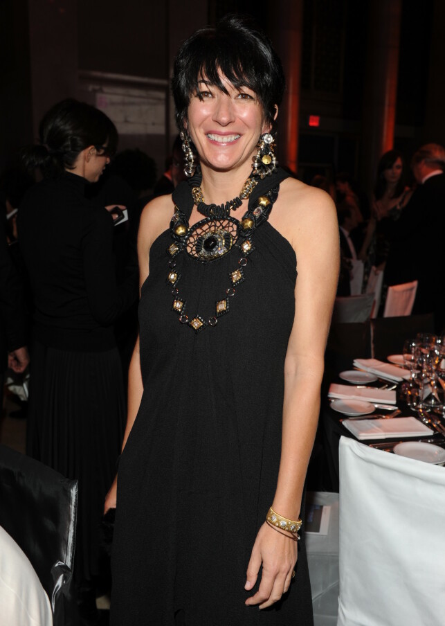 NØKKELPERSON: Ghislaine Maxwell har blitt utpekt som en av Jeffrey Epsteins nøkkelpersoner. Nå er hun som sunket i jorda. Her under et veldedighetsarrangement i 2010. Foto: NTB Scanpix NØKKELPERSON: Ghislaine Maxwell har blitt utpekt som en av Jeffrey Epsteins nøkkelpersoner. Nå er hun som sunket i jorda. Her under et veldedighetsarrangement i 2010. Foto: NTB Scanpix