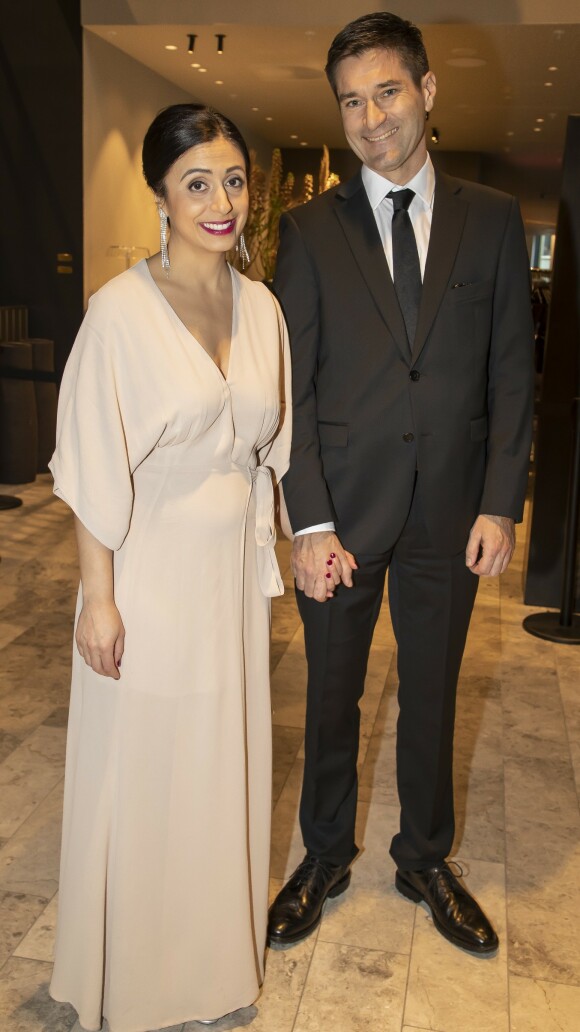 FORLOVET: Hadia Tajik og forloveden Kristian Skard under Arbeiderpartiets landsmøte i fjor.Foto: Espen Solli FORLOVET: Hadia Tajik og forloveden Kristian Skard under Arbeiderpartiets landsmøte i fjor.Foto: Espen Solli