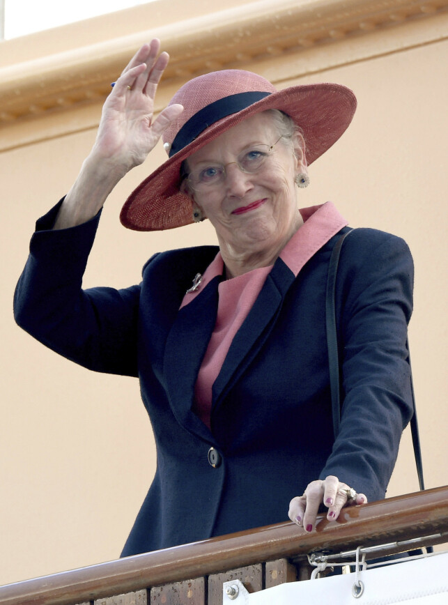 GODT LIKT: 80-åringen er en populær dronning. Nylig fik hun imidlertid hard medfart etter kontroversielt intervju. Foto: NTB Scanpix GODT LIKT: 80-åringen er en populær dronning. Nylig fik hun imidlertid hard medfart etter kontroversielt intervju. Foto: NTB Scanpix