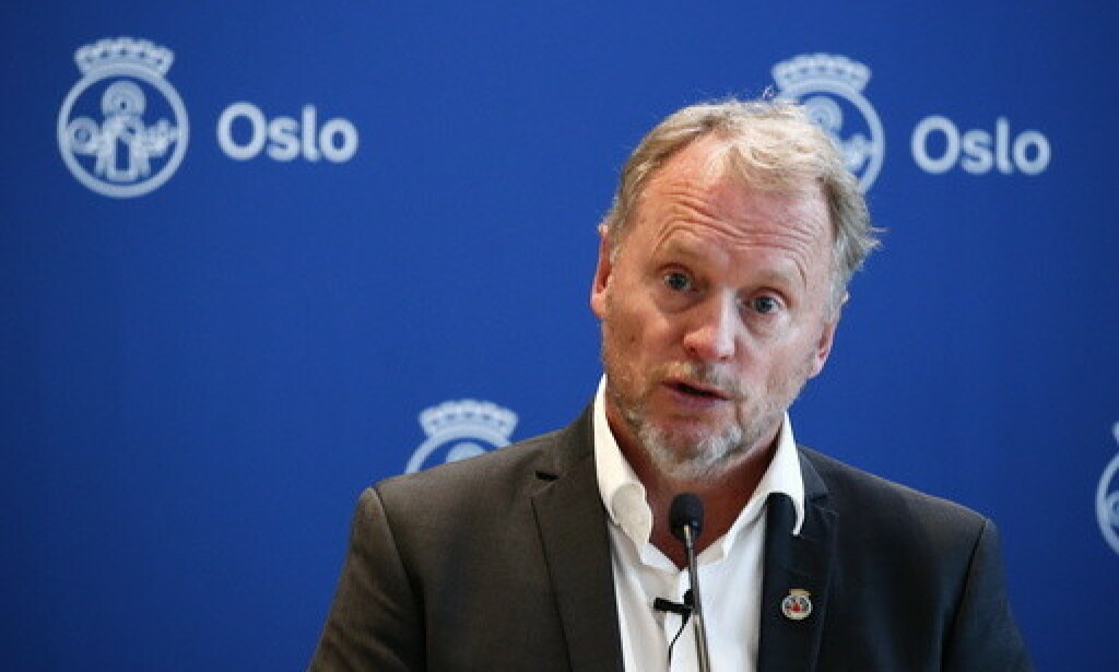 OSLO 20200619. Byrådsleder Raymond Johansen orienterer om koronasituasjonen i Oslo og tiltak gjennom sommeren. Helsebyråd Robert Steen, næringsbyråd Marie Victoria Evensen og samferdselsbyråd Arild Hermstad er til stede under pressekonferansen. Foto: terje pedersen / NTB scanpix OSLO 20200619. Byrådsleder Raymond Johansen orienterer om koronasituasjonen i Oslo og tiltak gjennom sommeren. Helsebyråd Robert Steen, næringsbyråd Marie Victoria Evensen og samferdselsbyråd Arild Hermstad er til stede under pressekonferansen. Foto: terje pedersen / NTB scanpix
