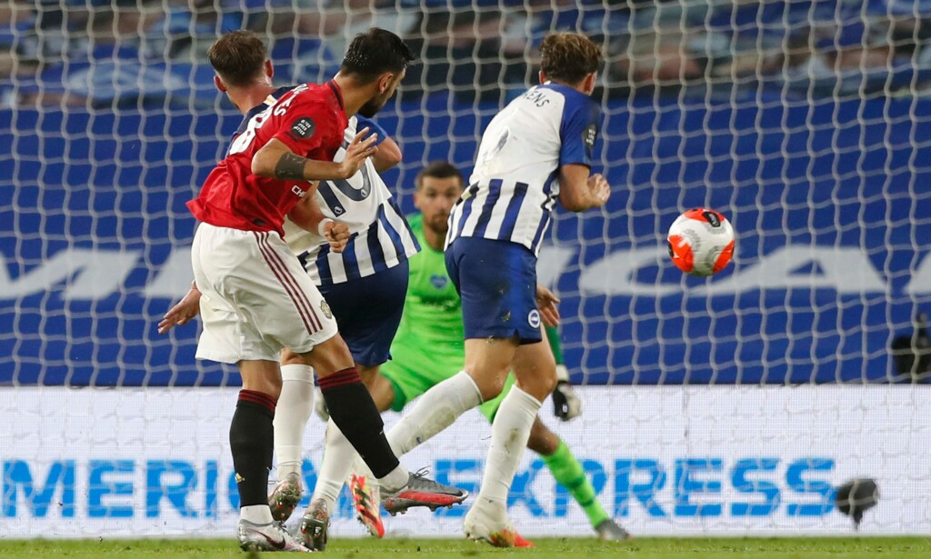 0-2: Bruno Fernandes setter inn 2-0-scoringen. Foto: Alastair Grant / POOL / AFP / NTB Scanpix 0-2: Bruno Fernandes setter inn 2-0-scoringen. Foto: Alastair Grant / POOL / AFP / NTB Scanpix