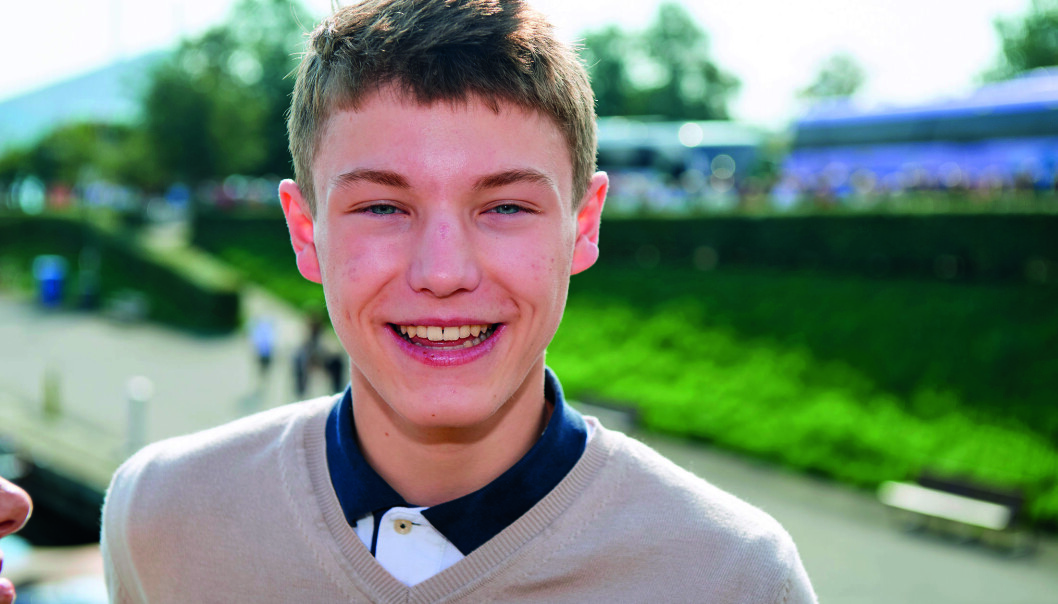 SNART BURSDAG: Prins Felix fyller år den 22. juli, men kan allerede sette seg bak rattet. Foto: Lars H. Laursen SNART BURSDAG: Prins Felix fyller år den 22. juli, men kan allerede sette seg bak rattet. Foto: Lars H. Laursen