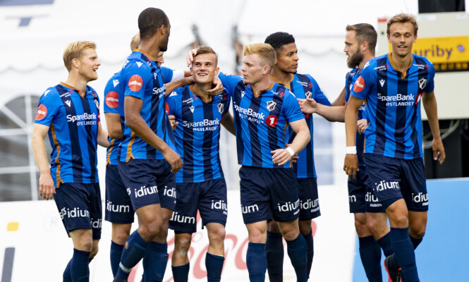 PANGSTART: Stabæk scoret to mål i første omgang.
Foto: Geir Olsen / NTB scanpix PANGSTART: Stabæk scoret to mål i første omgang.
Foto: Geir Olsen / NTB scanpix