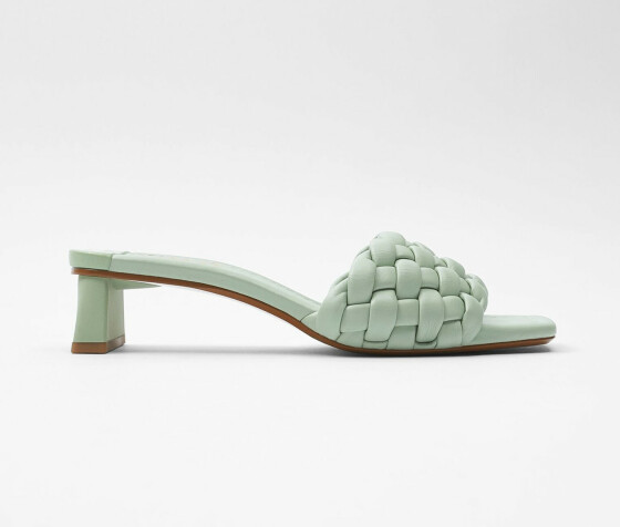 Mintgrønne (kr 400, Zara). Mintgrønne (kr 400, Zara).