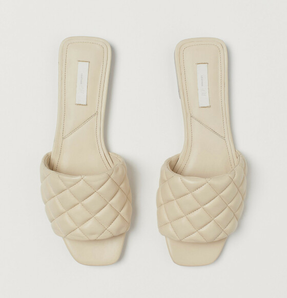 Flate (kr 400, H&M). Flate (kr 400, H&M).