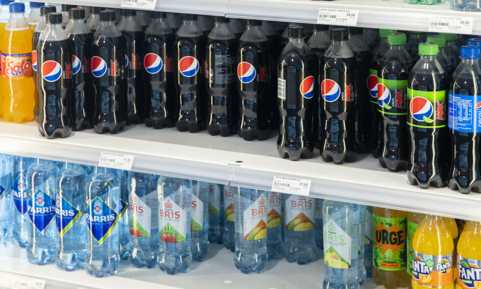 SUKKERFRI BRUS: Lettdrikker inneholder ikke bare det kjente søtstoffet aspartam, men også mange andre - og kunnskapen om noen av dem er flere tiår gammel. FOTO: NTB Scanpix SUKKERFRI BRUS: Lettdrikker inneholder ikke bare det kjente søtstoffet aspartam, men også mange andre - og kunnskapen om noen av dem er flere tiår gammel. FOTO: NTB Scanpix