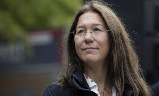 - IKKE LOV Å KASTE: Å kaste ting på andre er ikke en lovlig ytringsmåte, sier jurist Anine Kierulf.
Foto: Håkon Mosvold Larsen / NTB Scanpix - IKKE LOV Å KASTE: Å kaste ting på andre er ikke en lovlig ytringsmåte, sier jurist Anine Kierulf.
Foto: Håkon Mosvold Larsen / NTB Scanpix