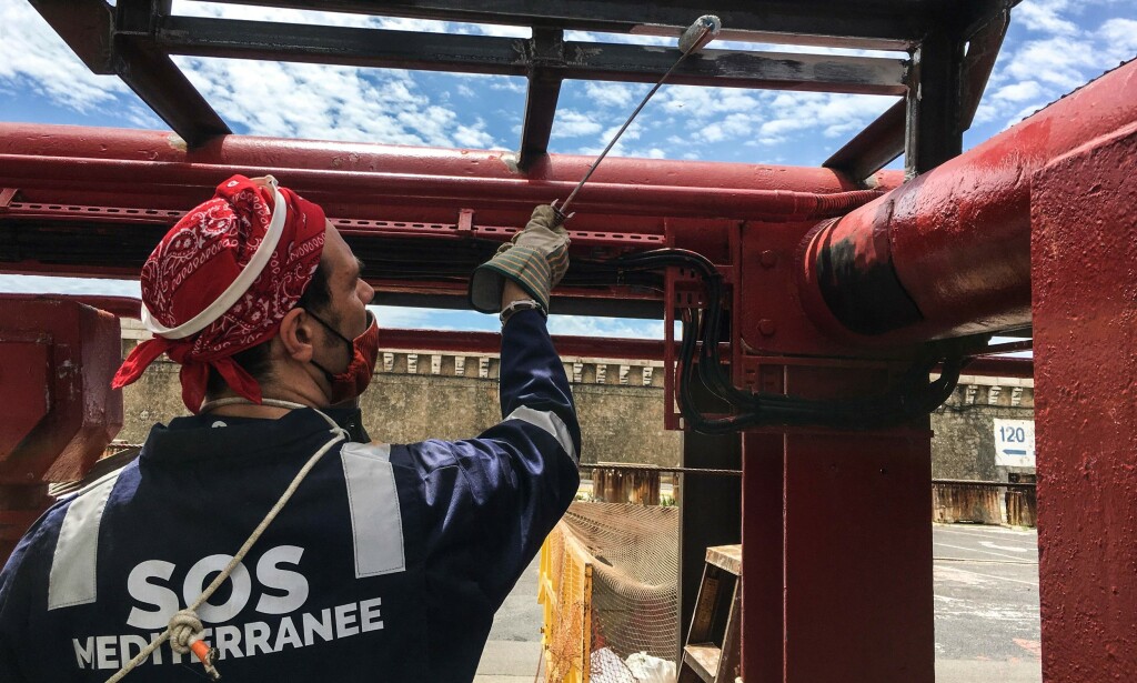 MIDDELHAVET: Skipet har vært ute til havs i lang tid fordi Italia truer med å beslaglegge det dersom det legger til kai. Foto: AFP/NTB Scanpix. MIDDELHAVET: Skipet har vært ute til havs i lang tid fordi Italia truer med å beslaglegge det dersom det legger til kai. Foto: AFP/NTB Scanpix.