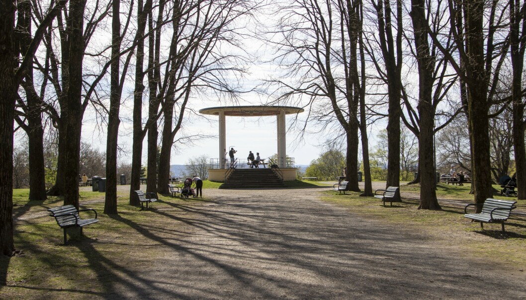 DOBBELT OPP: Torshovparken er naboen til Torshovdalen - begge store parkanlegg. Den er anlagt på 1920-tallet og har en fin musikkpaviljong som visuelt midtpunkt. FOTO: Erik Valebrokk DOBBELT OPP: Torshovparken er naboen til Torshovdalen - begge store parkanlegg. Den er anlagt på 1920-tallet og har en fin musikkpaviljong som visuelt midtpunkt. FOTO: Erik Valebrokk