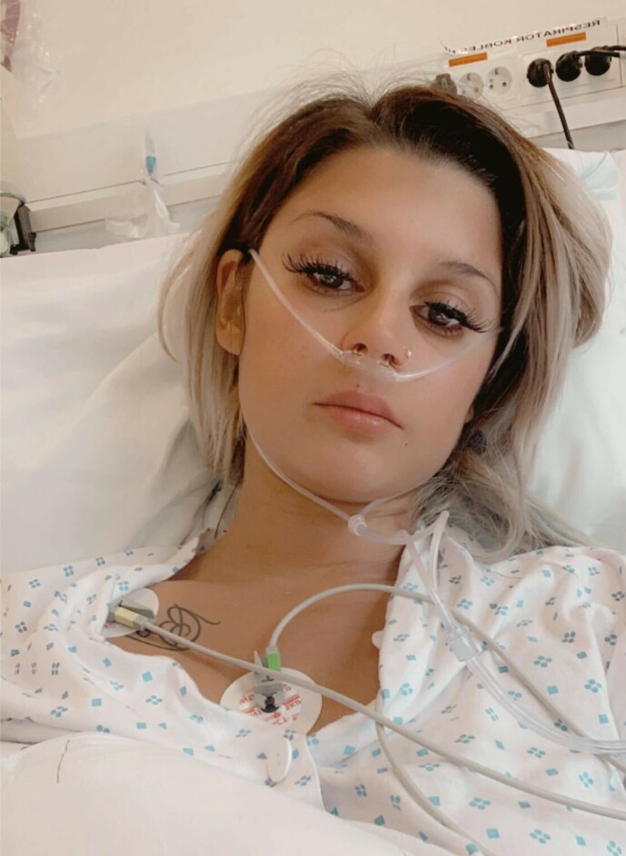 INN OG UT AV SYKEHUS: Her er realityprofilen avbildet på Ahus forrige uke. Foto: Privat INN OG UT AV SYKEHUS: Her er realityprofilen avbildet på Ahus forrige uke. Foto: Privat