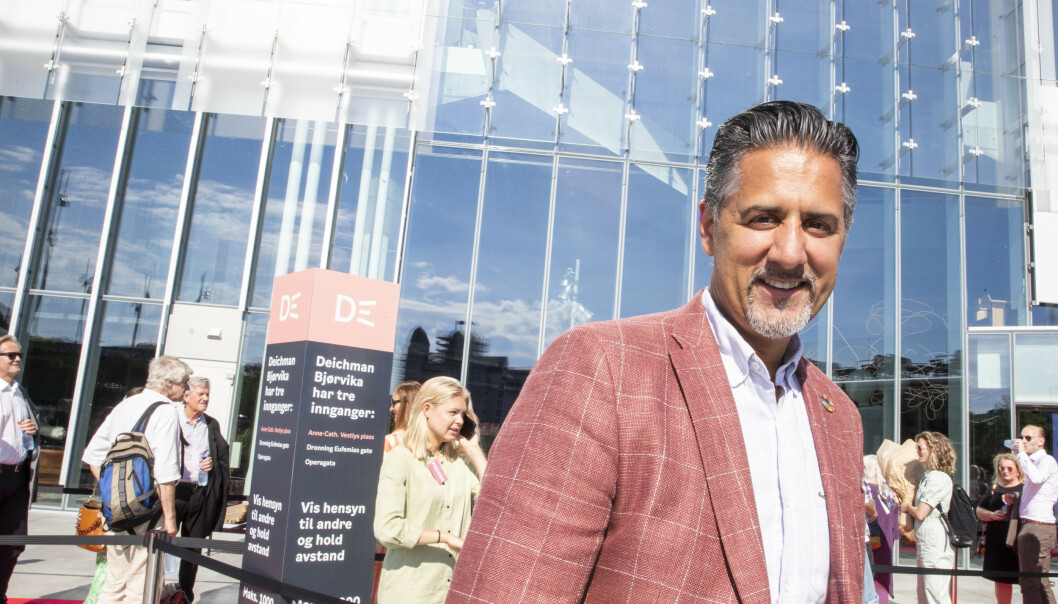 TILGIR: Kulturminister Abid Raja (V) tar utspillet med et smil - men mener vi må holde ut med tiltakene. Foto: Terje Pedersen / NTB scanpix TILGIR: Kulturminister Abid Raja (V) tar utspillet med et smil - men mener vi må holde ut med tiltakene. Foto: Terje Pedersen / NTB scanpix