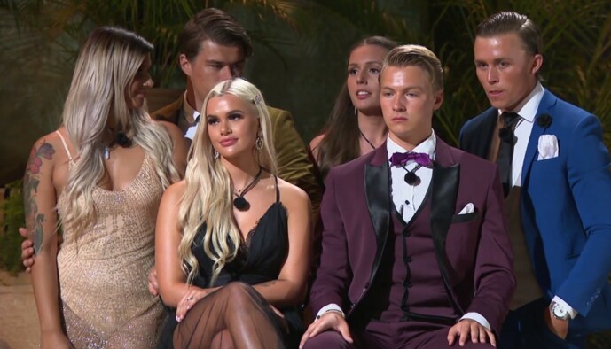 - IKKE EN KRONE: Ida Johansen Aaserud og Axel Nicolai Kleivane tapte finalen, fordi de fikk for få deltakerne bak seg. De fikk heller ikke tilgang på pengepotten. Foto: TV3 - IKKE EN KRONE: Ida Johansen Aaserud og Axel Nicolai Kleivane tapte finalen, fordi de fikk for få deltakerne bak seg. De fikk heller ikke tilgang på pengepotten. Foto: TV3