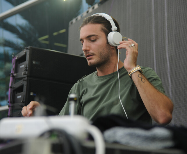 SØRGER FORTSATT: Alesso legger ikke skjul på at det er vanskelig å minnes kvelden bestevennen ble utsatt for grov mishandling som endte med at han døde. Foto: NTB Scanpix SØRGER FORTSATT: Alesso legger ikke skjul på at det er vanskelig å minnes kvelden bestevennen ble utsatt for grov mishandling som endte med at han døde. Foto: NTB Scanpix
