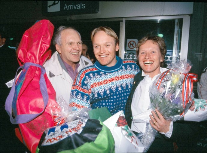 I SORG: Liv Jagge-Christiansen åpnet opp om sønnens død i denne ukens utgave av Se og Hør. Her er «Finken» sammen med moren og faren Finn Dag i 1992. Foto: NTB Scanpix I SORG: Liv Jagge-Christiansen åpnet opp om sønnens død i denne ukens utgave av Se og Hør. Her er «Finken» sammen med moren og faren Finn Dag i 1992. Foto: NTB Scanpix