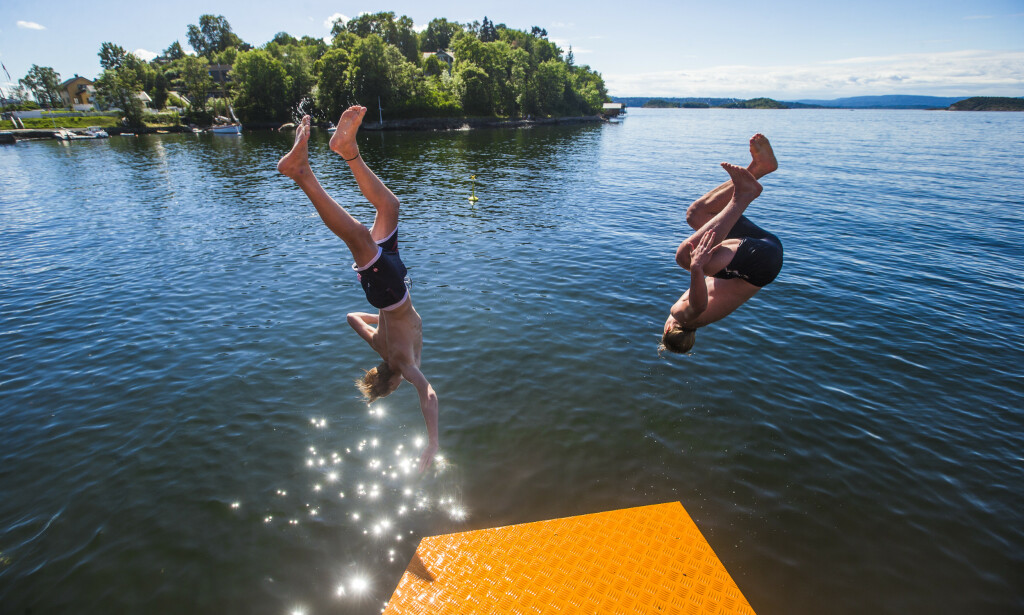 BADEVÆR: Du er ikke garantert sol og varme, selv om det er sommer. Foto: Trond Reidar Teigen / NTB scanpix BADEVÆR: Du er ikke garantert sol og varme, selv om det er sommer. Foto: Trond Reidar Teigen / NTB scanpix