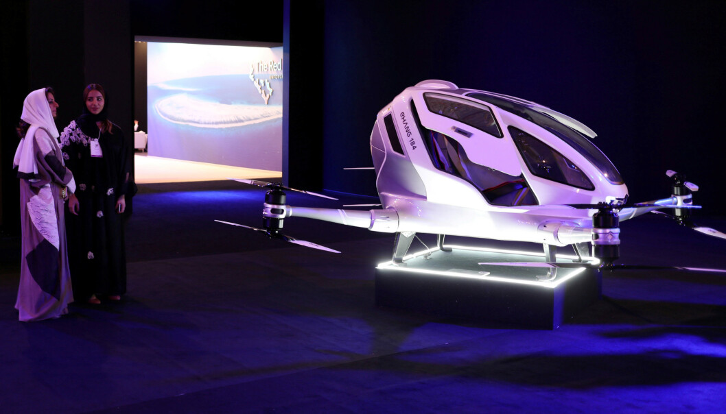 <strong>TREKKPLASTER:</strong> Under en presentasjon i 2017 av det som skal bli byen Neom, viste man også fram en prototype av den såkalte drone-taxien. Foto: NTB Scanpix <strong>TREKKPLASTER:</strong> Under en presentasjon i 2017 av det som skal bli byen Neom, viste man også fram en prototype av den såkalte drone-taxien. Foto: NTB Scanpix