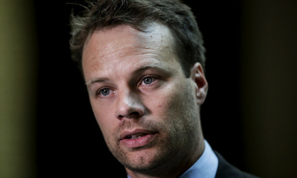 Jon Engen Helgheim (Frp) i Stortinget under debatten om den nye bioteknologiloven. Foto: Vidar Ruud / NTB scanpix Jon Engen Helgheim (Frp) i Stortinget under debatten om den nye bioteknologiloven. Foto: Vidar Ruud / NTB scanpix