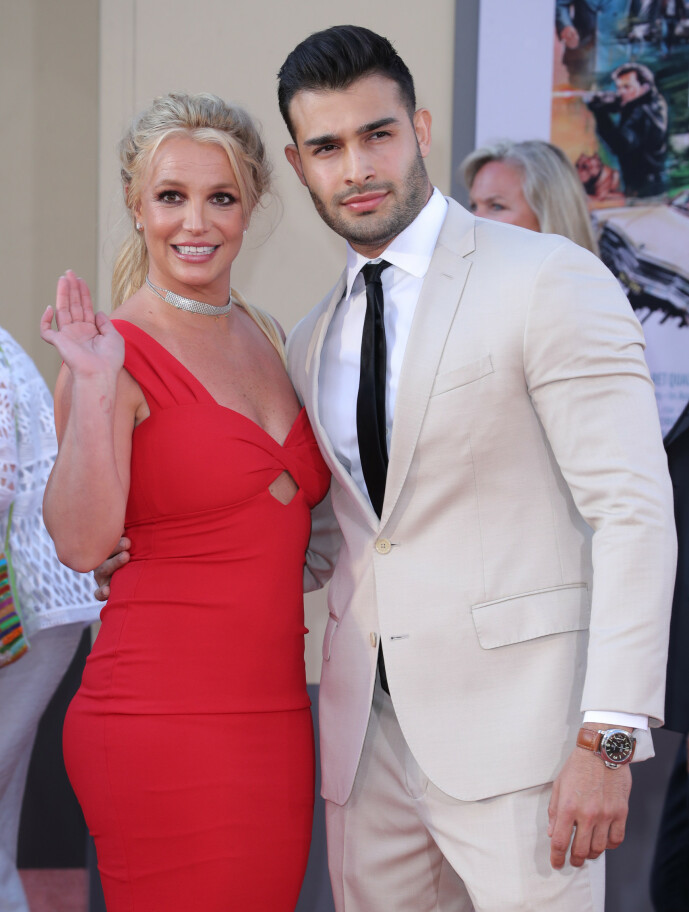 I VINDEN: Britney Spears vergemål har blitt heftig diskutert i sosiale medier den siste tiden. Her er hun med kjæresten Sam Asghari. Foto: NTB Scanpix I VINDEN: Britney Spears vergemål har blitt heftig diskutert i sosiale medier den siste tiden. Her er hun med kjæresten Sam Asghari. Foto: NTB Scanpix