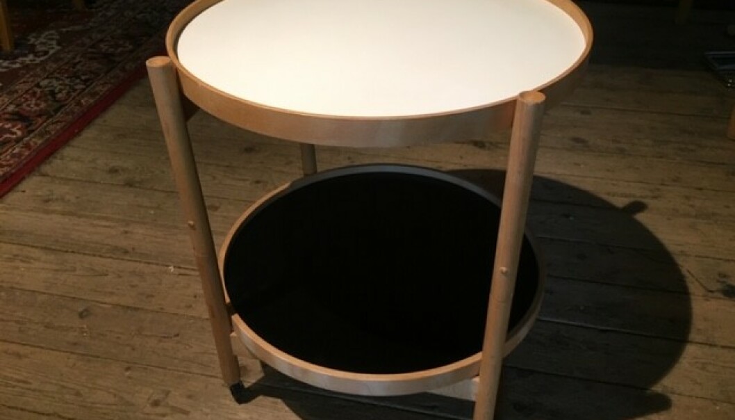 KLASSISK DESIGN: Hans Bøllings Bakkebord koster mellom 3500 og 4000 kroner brukt og mellom 7000 og 8000 nytt. Foto: Lene Kristin Gjelsvik, driver av bruktbutikken Gamle danske. KLASSISK DESIGN: Hans Bøllings Bakkebord koster mellom 3500 og 4000 kroner brukt og mellom 7000 og 8000 nytt. Foto: Lene Kristin Gjelsvik, driver av bruktbutikken Gamle danske.