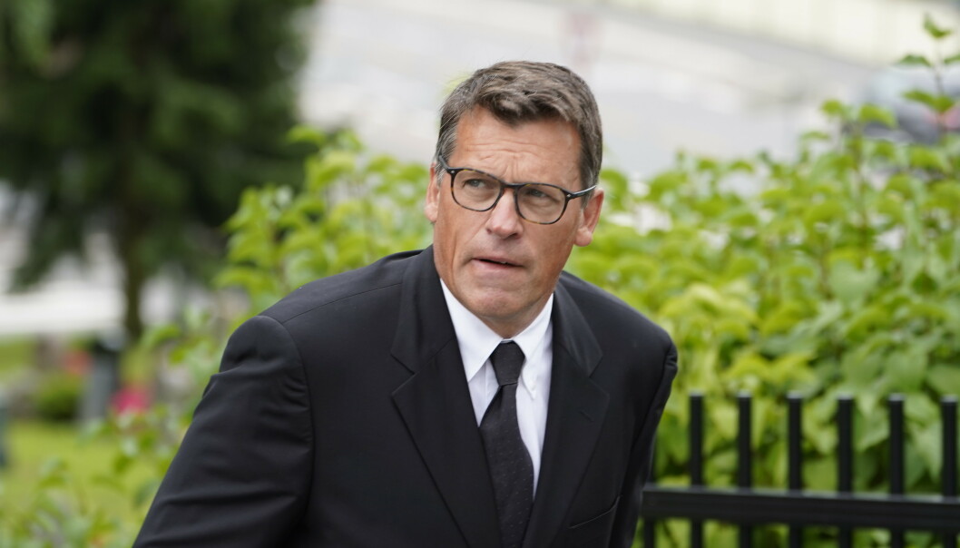 I SORG: Tidligere skøyteløper Johann Olav Koss ankommer. Foto: Lise Åserud / NTB scanpix I SORG: Tidligere skøyteløper Johann Olav Koss ankommer. Foto: Lise Åserud / NTB scanpix