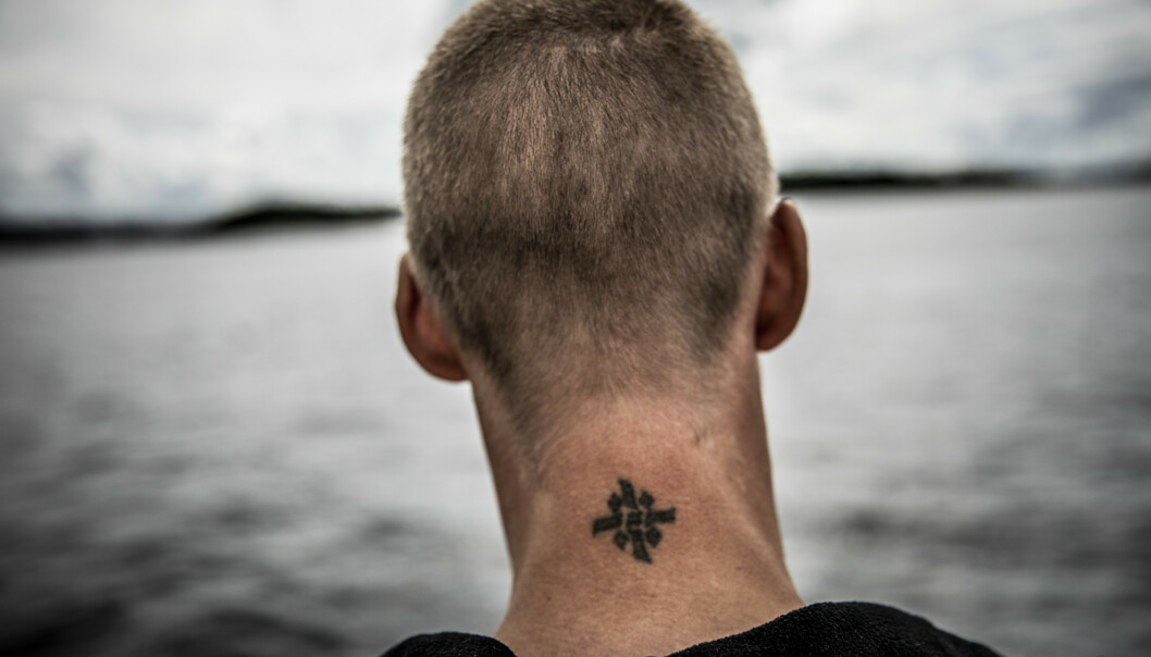 <strong>GAVE:</strong> - Jeg vet ikke hva den betyr. Dere får finne henne og spørre, sier Sellevold om tatoveringen han fikk påspandert en natt på 90-tallet. Foto: Christian Roth Christensen <strong>GAVE:</strong> - Jeg vet ikke hva den betyr. Dere får finne henne og spørre, sier Sellevold om tatoveringen han fikk påspandert en natt på 90-tallet. Foto: Christian Roth Christensen