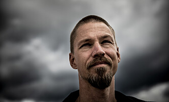 <strong>ALLTID SKREVET:</strong> Martin Sellevold har skrevet siden han var barn. I år debuterer han med røverromanen «Bikkjevakt». Foto: Christian Roth Christensen <strong>ALLTID SKREVET:</strong> Martin Sellevold har skrevet siden han var barn. I år debuterer han med røverromanen «Bikkjevakt». Foto: Christian Roth Christensen