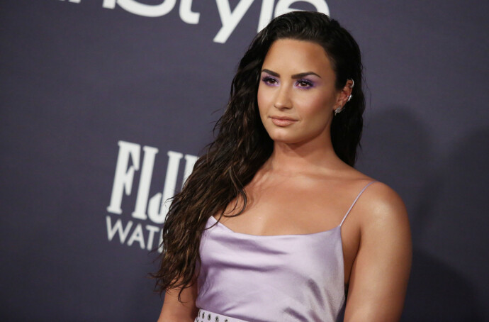 STORESØSTER: Madison De La Garza og Demi Lovato har samme mor. Her er sistnevnte avbildet under en prisutdeling i fjor. FOTO: Scanpix STORESØSTER: Madison De La Garza og Demi Lovato har samme mor. Her er sistnevnte avbildet under en prisutdeling i fjor. FOTO: Scanpix
