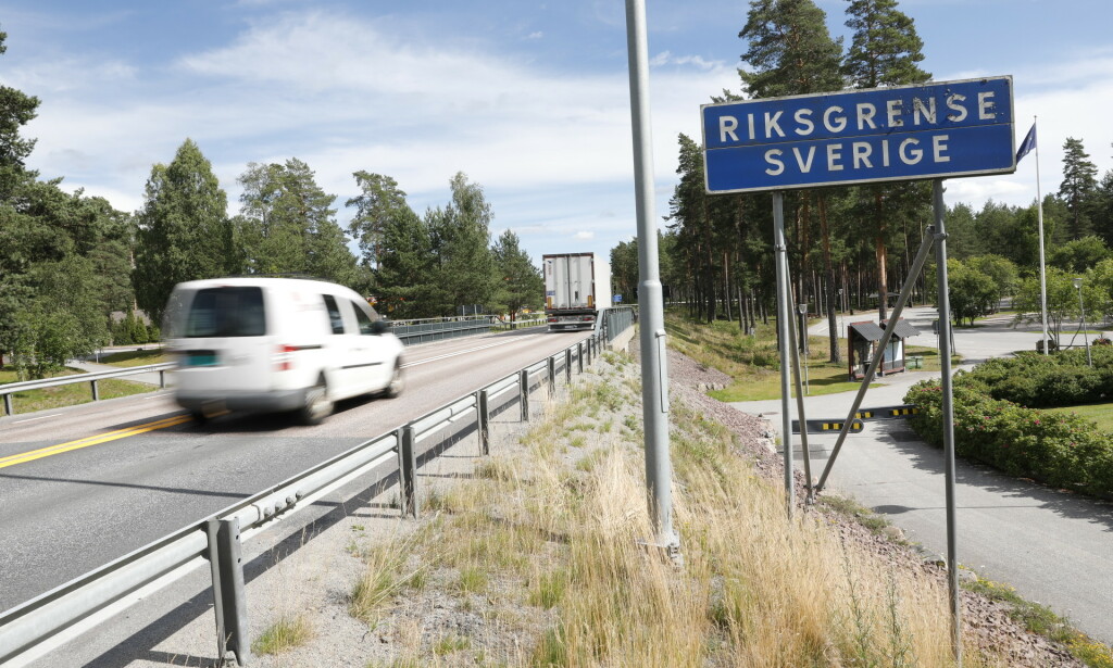 GRENSA: Regjeringen åpnet i dag for ytterligere tre regioner i Sverige. Foto: Christian Roth Christensen / Dagbladet. GRENSA: Regjeringen åpnet i dag for ytterligere tre regioner i Sverige. Foto: Christian Roth Christensen / Dagbladet.
