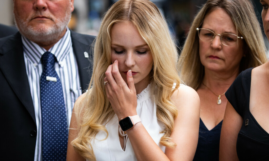 KNUST: Lissie Harper mistet ektemannen og politibetjenten Andrew Harper bare fire uker etter at de giftet seg. Foto: NTB Scanpix KNUST: Lissie Harper mistet ektemannen og politibetjenten Andrew Harper bare fire uker etter at de giftet seg. Foto: NTB Scanpix