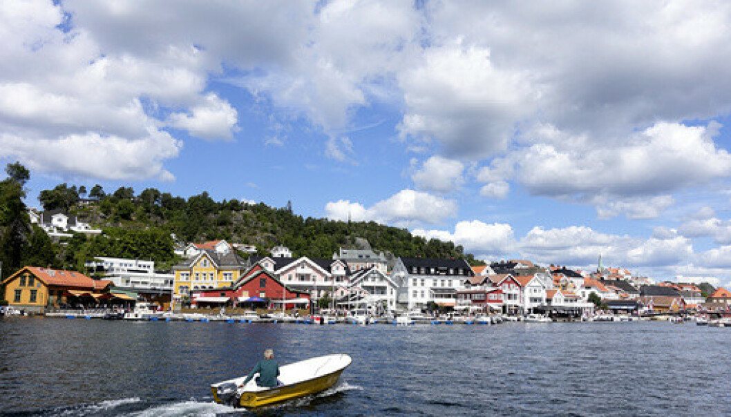 UVANLIG KALD: Juli 2020 har vært uvanlig kald på Østlandet. Torsdag 2. juli ble Grefsen stadion i Oslo ble hvit etter en haglbyge. Foto: Truls Nygaard / NTB scanpix UVANLIG KALD: Juli 2020 har vært uvanlig kald på Østlandet. Torsdag 2. juli ble Grefsen stadion i Oslo ble hvit etter en haglbyge. Foto: Truls Nygaard / NTB scanpix