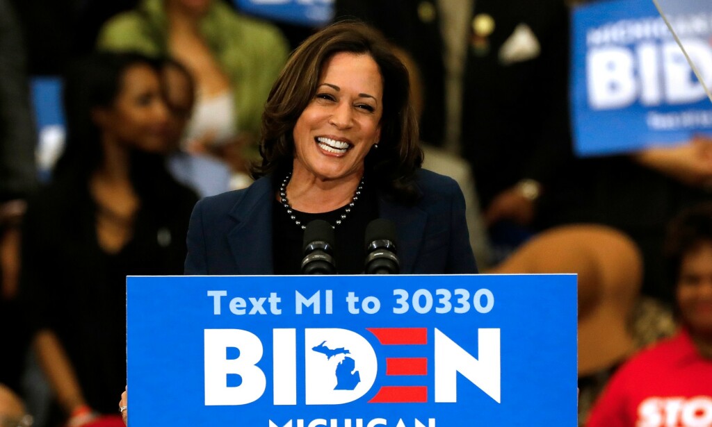 STØTTER BIDEN: Kamala Harris hoppet av nominasjonskampen i desember i fjor, og i mars ga hun sin støtte til Joe Biden. Foto: JEFF KOWALSKY / AFP / NTB Scanpix STØTTER BIDEN: Kamala Harris hoppet av nominasjonskampen i desember i fjor, og i mars ga hun sin støtte til Joe Biden. Foto: JEFF KOWALSKY / AFP / NTB Scanpix