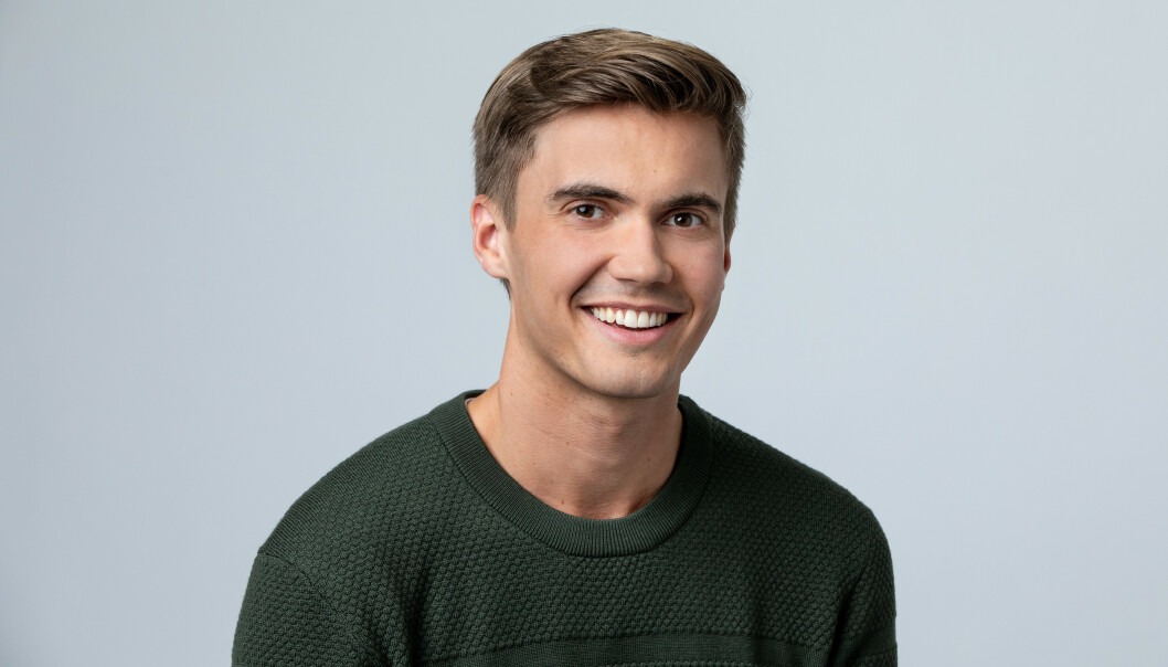 NETTVETT: Forfatter Johannes Slettedal håper han kan fremstå som en troverdig «storebror», som barna og ungdommene kan ha tillit til. FOTO: Julia Marie Naglestad NETTVETT: Forfatter Johannes Slettedal håper han kan fremstå som en troverdig «storebror», som barna og ungdommene kan ha tillit til. FOTO: Julia Marie Naglestad