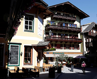 FOLKETOMT: Bilder fra St. Wolfgang viser folketomme gater. Her fra utsiden av et hotell i den lille byen mandag 27. juli. Foto: Reuters / Leonhard Foeger / NTB scanpix FOLKETOMT: Bilder fra St. Wolfgang viser folketomme gater. Her fra utsiden av et hotell i den lille byen mandag 27. juli. Foto: Reuters / Leonhard Foeger / NTB scanpix