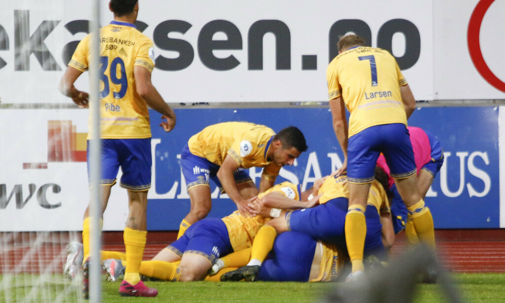 UAVGJORT: Jerv feirer sin 2-2-scoring i 1.-divisjonskampen mot Lillestrøm fredag. Foto: Tor Erik Schrøder / NTB Scanpix UAVGJORT: Jerv feirer sin 2-2-scoring i 1.-divisjonskampen mot Lillestrøm fredag. Foto: Tor Erik Schrøder / NTB Scanpix