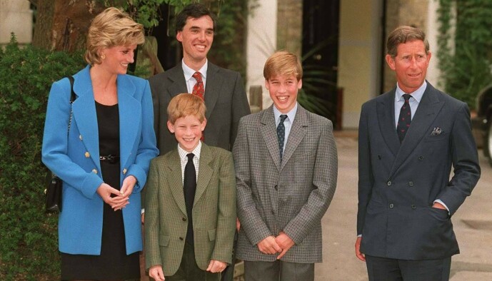 LYKKELIGE: William og Harry var tilsynelatende svært lykkelige barn før alt raknet. Her er familien fotografert i 1995, to år før dødsulykka. Foto: NTB Scanpix LYKKELIGE: William og Harry var tilsynelatende svært lykkelige barn før alt raknet. Her er familien fotografert i 1995, to år før dødsulykka. Foto: NTB Scanpix