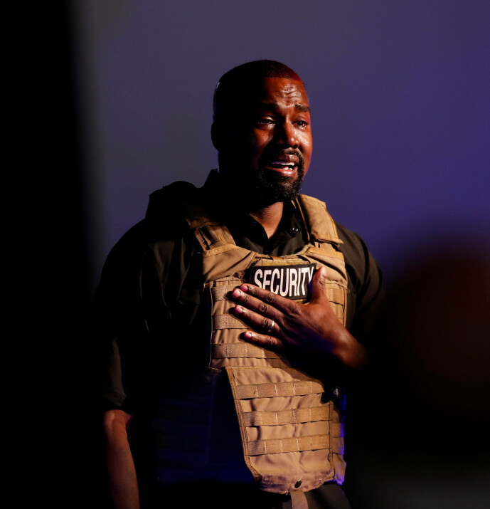 <strong>FØLSOM:</strong> Da Kanye West holdt et valgkampmøte i Nord-Carolina den 19. juli, begynte han å gråte på scenen. Foto: NTB Scanpix <strong>FØLSOM:</strong> Da Kanye West holdt et valgkampmøte i Nord-Carolina den 19. juli, begynte han å gråte på scenen. Foto: NTB Scanpix