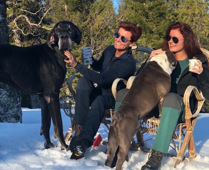 <strong>ØNSKER HJELP:</strong> Kristin og Alexandra Andresen forteller at de har lett og lett etter Tsar (til venstre), men at de ikke har fått noen konkrete tips på hvor han kan være. Foto: Privat, gjengitt med tillatelse <strong>ØNSKER HJELP:</strong> Kristin og Alexandra Andresen forteller at de har lett og lett etter Tsar (til venstre), men at de ikke har fått noen konkrete tips på hvor han kan være. Foto: Privat, gjengitt med tillatelse