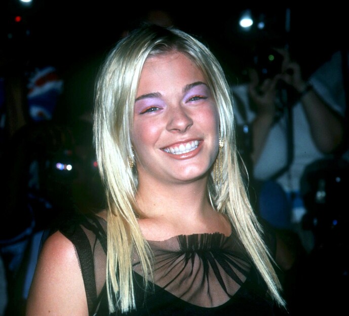 <strong>UNG STJERNE:</strong> Sangeren har vært i rampelyset siden hun var liten. Her er hun på premieren til filmen «Coyote Ugly» som 17-åring i 2000. Foto: NTB Scanpix <strong>UNG STJERNE:</strong> Sangeren har vært i rampelyset siden hun var liten. Her er hun på premieren til filmen «Coyote Ugly» som 17-åring i 2000. Foto: NTB Scanpix