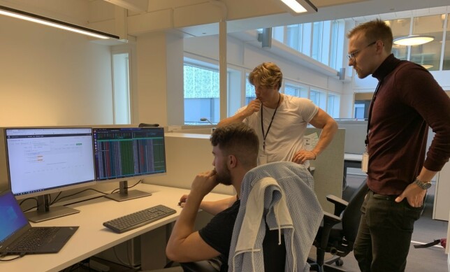 VIKTIG: Jon-Mikkel (f.v.), Khariton og Lars har ikke "bare" hatt en sommerjobb , men har vært med på å løse reelle utfordringer for AS Norge. VIKTIG: Jon-Mikkel (f.v.), Khariton og Lars har ikke "bare" hatt en sommerjobb , men har vært med på å løse reelle utfordringer for AS Norge.