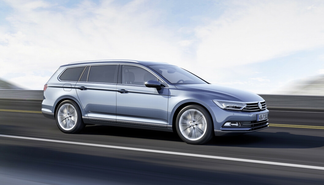 <strong>GÅR LENGST:</strong> VW Passat er bilen som går lengst på det vi ofte kaller reservetanken, men som egentlig bare er bunnskrapet i den vanlige drivstofftanken. Foto: VW <strong>GÅR LENGST:</strong> VW Passat er bilen som går lengst på det vi ofte kaller reservetanken, men som egentlig bare er bunnskrapet i den vanlige drivstofftanken. Foto: VW
