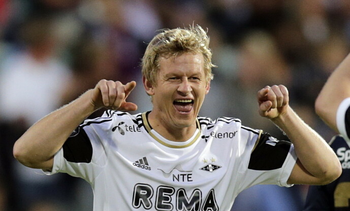 <strong>ETT KRAV:</strong> Steffen Iversen fikk lov til å ha med snusdåsa på tur. Foto: Lise Åserud / NTB scanpix <strong>ETT KRAV:</strong> Steffen Iversen fikk lov til å ha med snusdåsa på tur. Foto: Lise Åserud / NTB scanpix