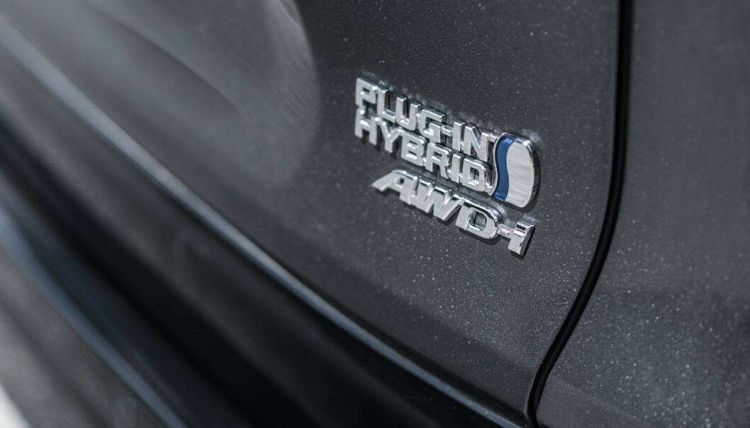 <strong>LANGT NAVN:</strong> Men bak betegnelsen finner man mye av det nordmenn liker, nemlig batteridrift på alle fire hjul. Foto: Toyota <strong>LANGT NAVN:</strong> Men bak betegnelsen finner man mye av det nordmenn liker, nemlig batteridrift på alle fire hjul. Foto: Toyota