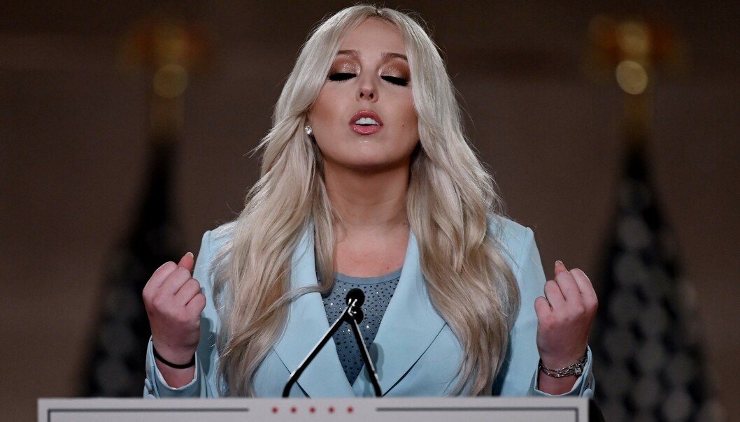 <strong>GESTIKULERTE:</strong> Gjennom talen sørget Tiffany Trump for å understreke med kroppsspråket sitt at temaet i talen åpenbart var viktig for henne. Foto: NTB Scanpix <strong>GESTIKULERTE:</strong> Gjennom talen sørget Tiffany Trump for å understreke med kroppsspråket sitt at temaet i talen åpenbart var viktig for henne. Foto: NTB Scanpix