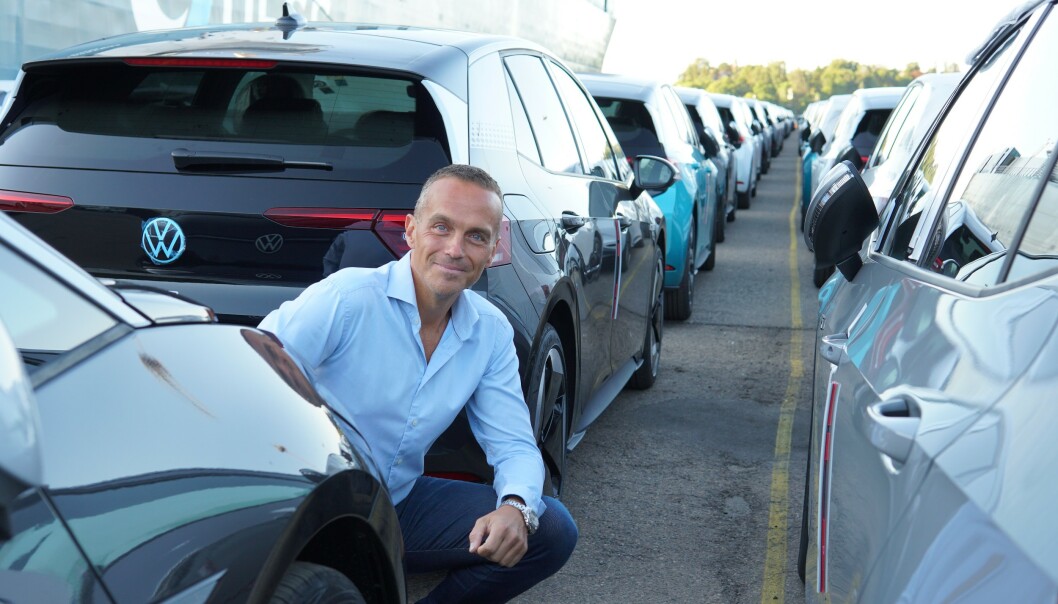 <strong>SPENT:</strong> VW-sjef Harald Edvardsen-Eibak har ventet lenge på denne dagen. I begynnelsen av september får de første kundene sine biler. <strong>SPENT:</strong> VW-sjef Harald Edvardsen-Eibak har ventet lenge på denne dagen. I begynnelsen av september får de første kundene sine biler.