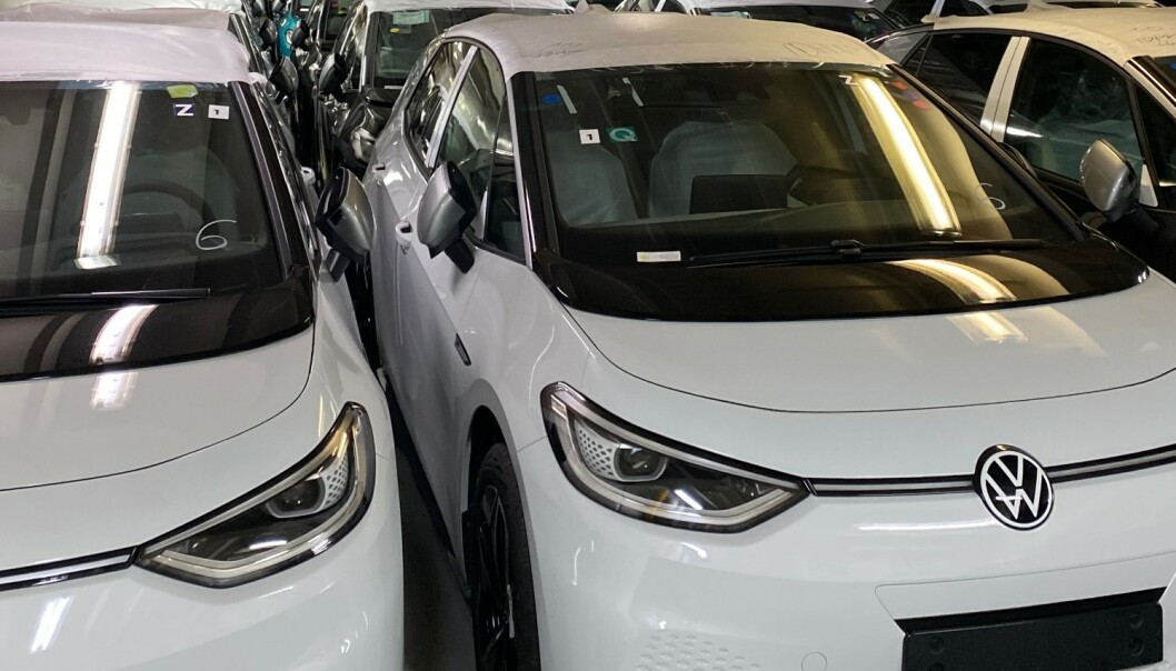 Her står 700 VW ID.3 på kaia i Oslo Her står 700 VW ID.3 på kaia i Oslo