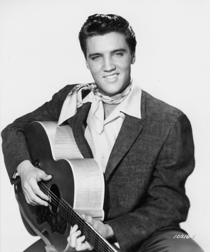 <strong>HJERTEINFARKT:</strong> Elvis Presley døde i 1977, som følge av et hjerteinfarkt. Foto: NTB Scanpix <strong>HJERTEINFARKT:</strong> Elvis Presley døde i 1977, som følge av et hjerteinfarkt. Foto: NTB Scanpix