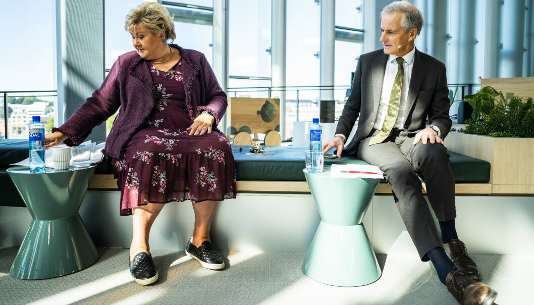 Oslo 20200831.
Statsminister Erna Solberg (H) og leder i Arbeiderpartiet (Ap) Jonas Gahr Støre etter debatten om jobbskaping og bærekraft under NHOs lansering av «Neste Trekk – veikart for fremtidens næringsliv». Debatten finner sted på Deichman i Bjørvika i Oslo.
Foto: Håkon Mosvold Larsen / NTB scanpix Oslo 20200831.
Statsminister Erna Solberg (H) og leder i Arbeiderpartiet (Ap) Jonas Gahr Støre etter debatten om jobbskaping og bærekraft under NHOs lansering av «Neste Trekk – veikart for fremtidens næringsliv». Debatten finner sted på Deichman i Bjørvika i Oslo.
Foto: Håkon Mosvold Larsen / NTB scanpix