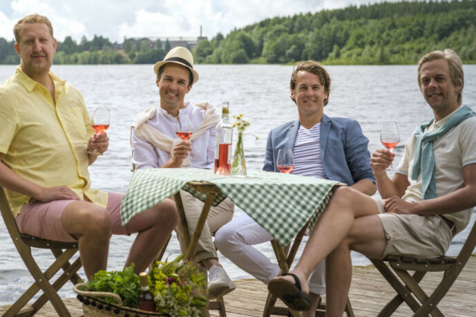 <strong>KJENT TV-KVARTETT:</strong> Bård og Vegard Ylvisåker, flankert av Calle Hellevang-Larsen og Magnus Devold (t.v.), meldte i juli at de er tilbake på TVNorge til høsten med en ny satsing. Foto: Discovery Networks / TVNorge <strong>KJENT TV-KVARTETT:</strong> Bård og Vegard Ylvisåker, flankert av Calle Hellevang-Larsen og Magnus Devold (t.v.), meldte i juli at de er tilbake på TVNorge til høsten med en ny satsing. Foto: Discovery Networks / TVNorge